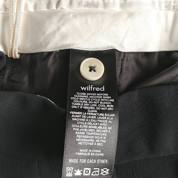 Aritzia Effortless Cropped pant - Picture 4 of 9